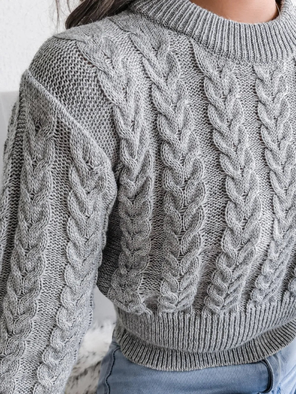 Twists waist closing knitting navel revealing sweater