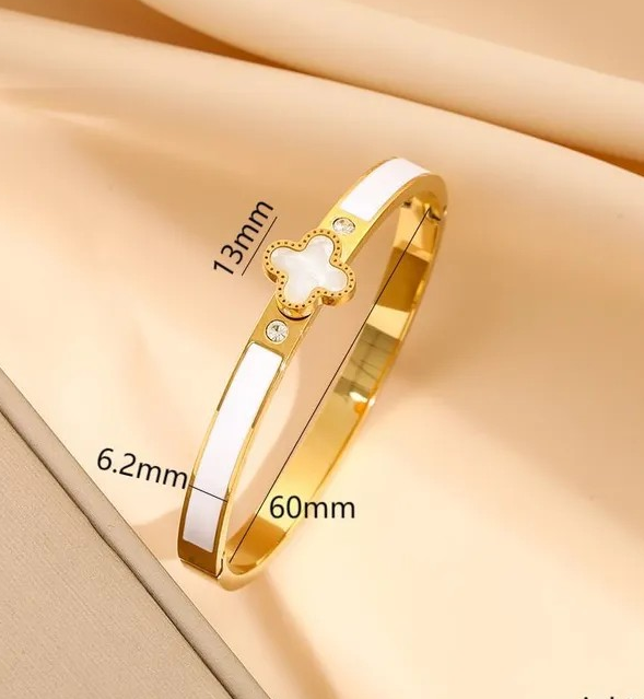 精致手镯镀金珐琅白色四叶草