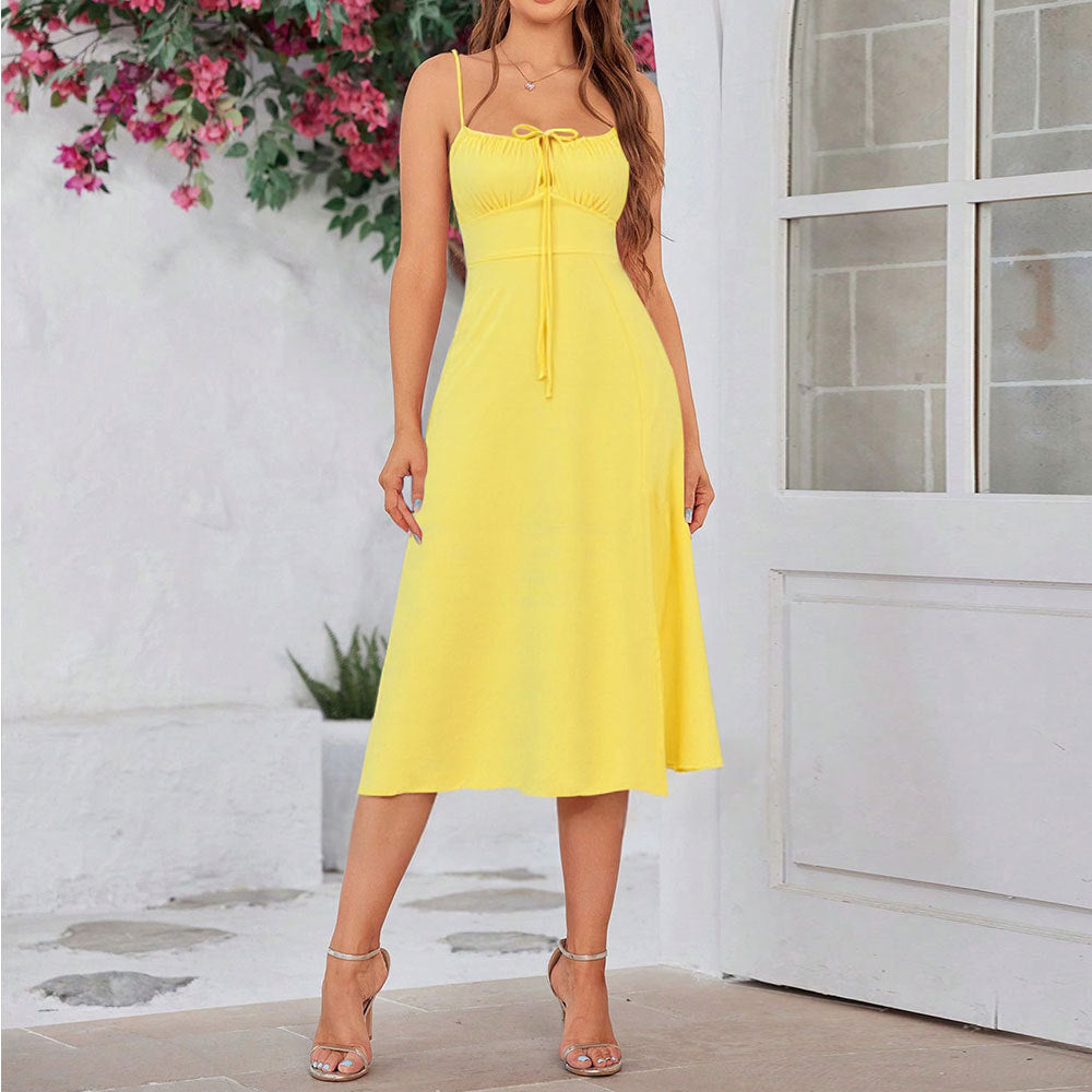 Sweet and sexy dress with high waisted slit and suspender slim fitting and slimming long skirt