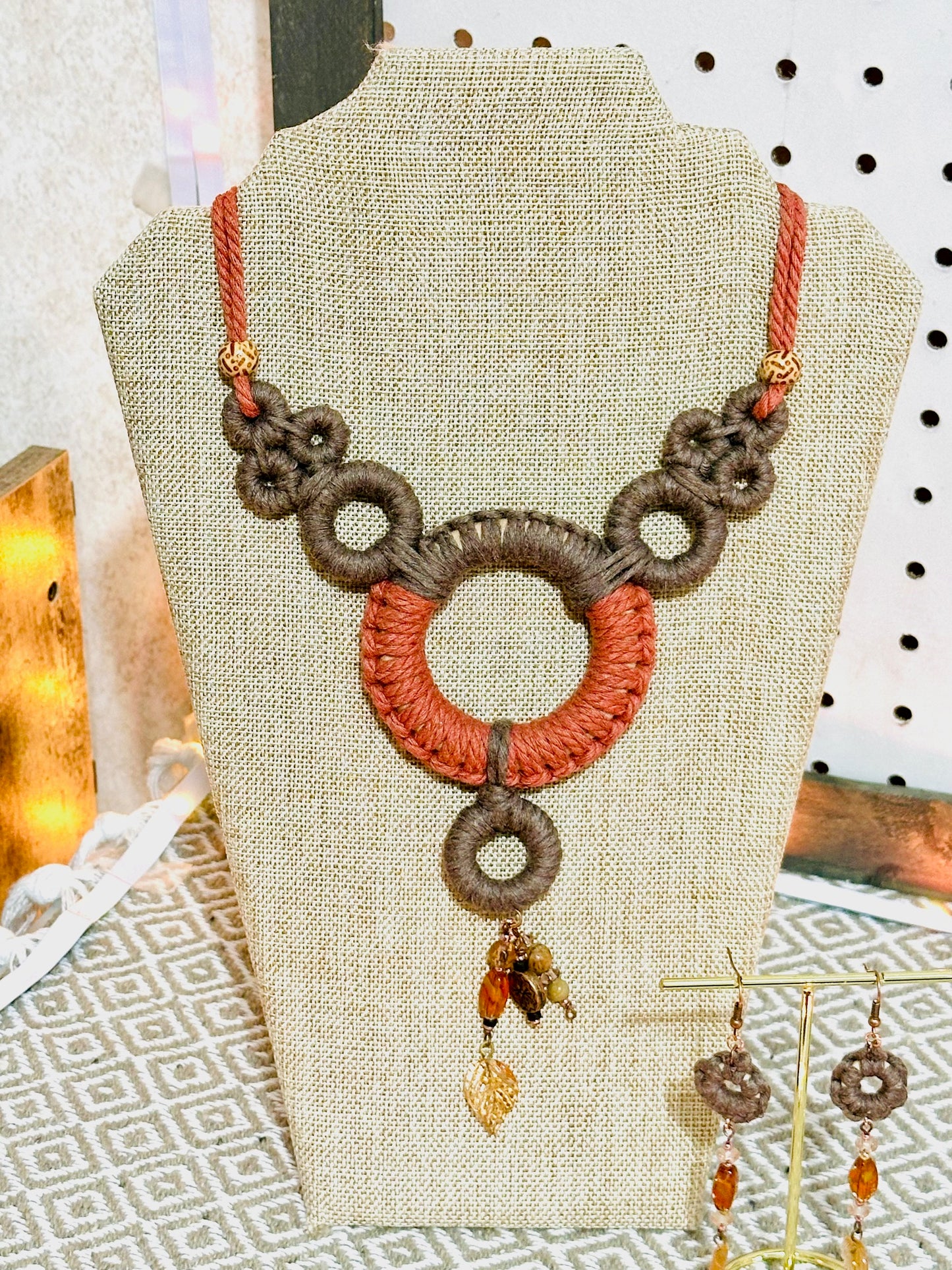 Earthy Hoops 轻质个性首饰套装 独特