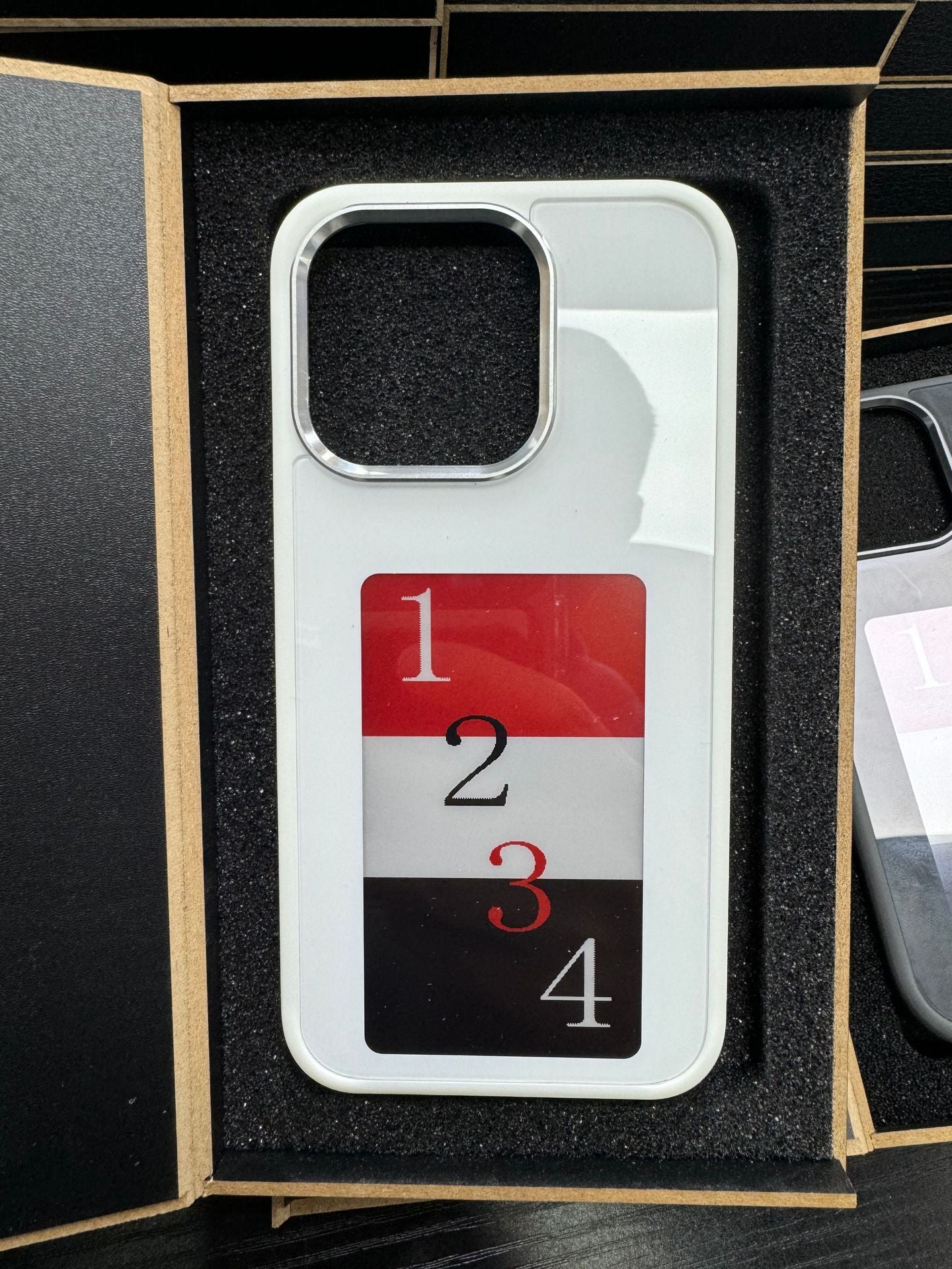 Funda para teléfono con pantalla de tinta electrónica, proyección de pantalla ilimitada, funda personalizada para teléfono, sin batería, nueva funda de lujo para teléfono de diseñador