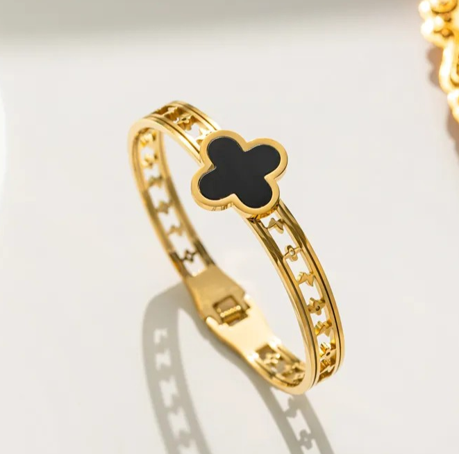 华丽的黑暗三叶草手镯镀金珐琅花