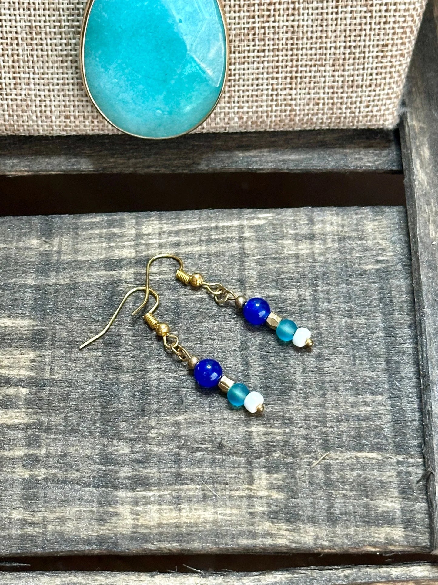 手工串珠装饰项链和耳环套装