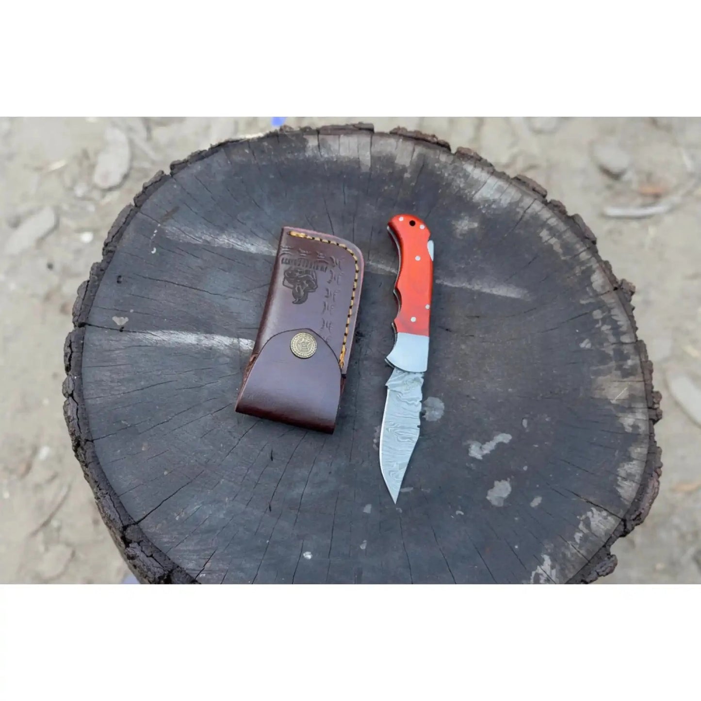 Handmade Damascus Steel Folding Knife – Premium Handle